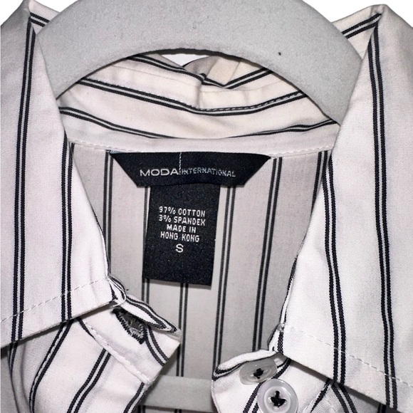 Moda International Black White Stripe Shirt in Size Small Office - Picture 3 of 4